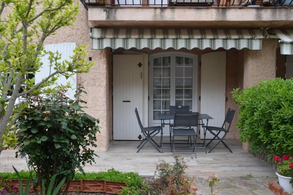 Appartement Superbe T2 lumineux 3*** 10 mn à pied de la plage à Le Pradet Extérieur photo